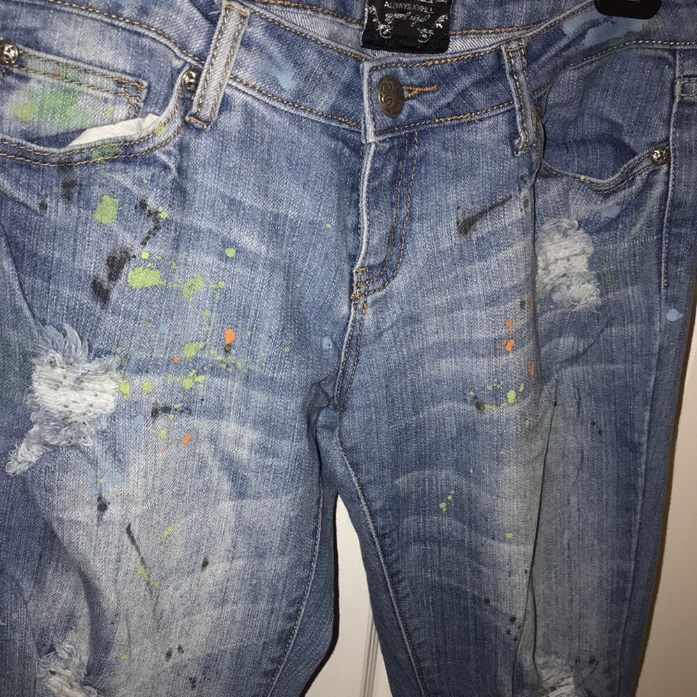 Jeans - Picture 3 of 5